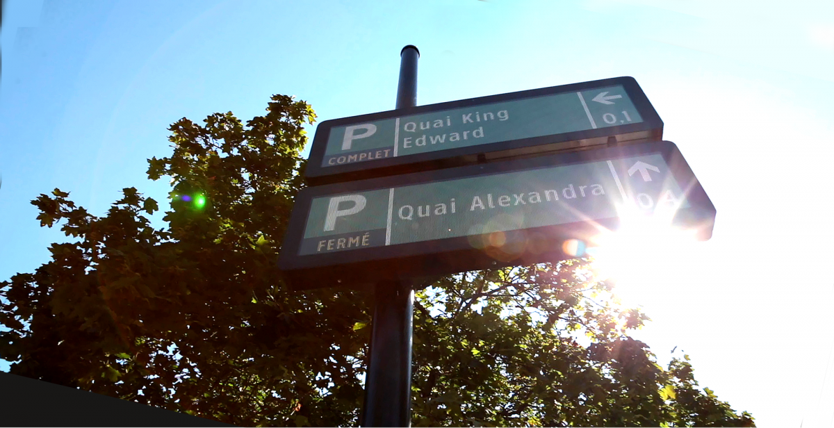 DIGITAL SIGNAGE FOR SMART CITIES